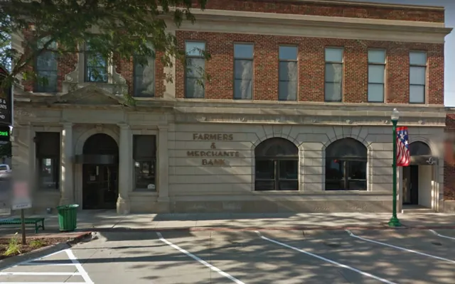 Farmers and Merchants Bank of Ashland location